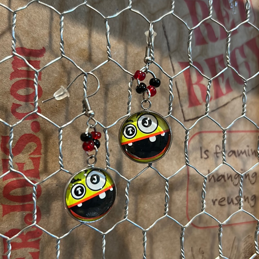 Trader Joes Halloween Earrings 18mm 13$